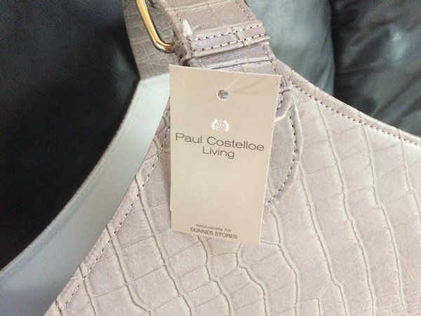 Magazine holder. Grey croc. New