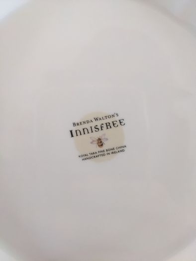 Breda Waltons Innisfree Royal Tara Vase
