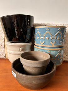 Ceramic glazed pots