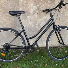 Decathlon B'Twin Riverside 120 Step-Through Hybrid