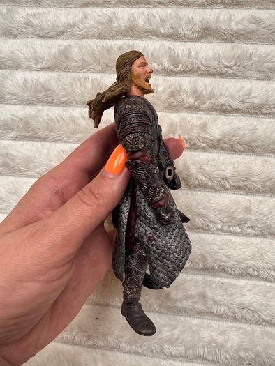2002 Lord Of The Rings The Two Towers Rohirrim Action Figure approx. 16 cm. Used Damaged Loose legs Please see photos