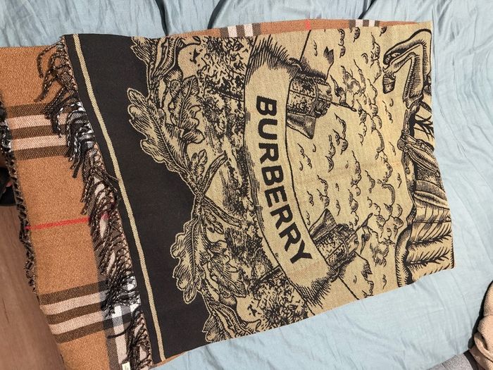 Burberry scarf