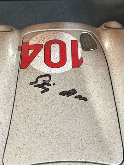 Mercedes 300 SLR Dirt Signed by Stirling Moss 1/18 Maisto