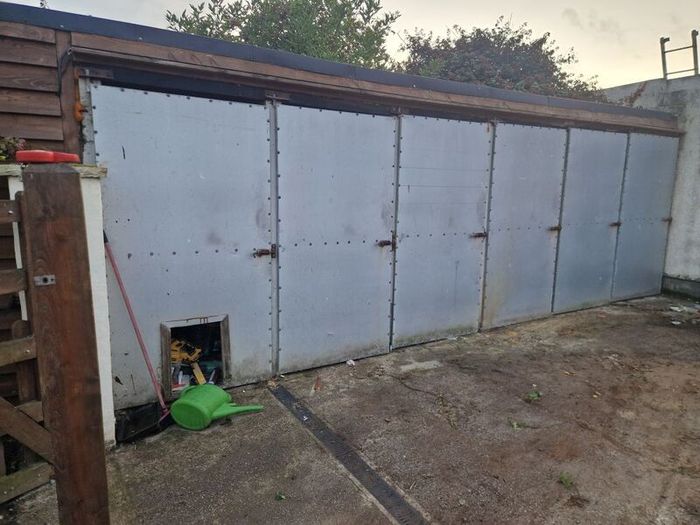 6 Steel shed doors