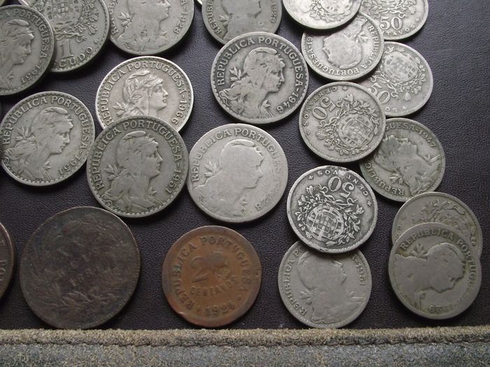 A Lot of 490+ grams of coins from Portugal