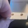 ladies 9ct gold earrings Image 4