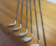 Golf  Cleveland Launcher  Uhx  Irons 5 To P/w In Perfect  Condition  Grafite Shafts  (r) Flex