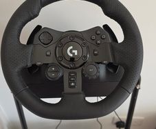 Logitech G923 + Diwangus Foldable Stand (Like New!)