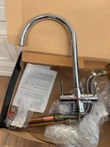Swan neck kitchen tap chrome