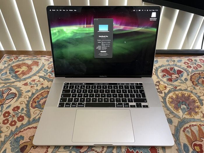 Apple Macbook Pro 15 2020, 16gb Ram, 500gb Ssd