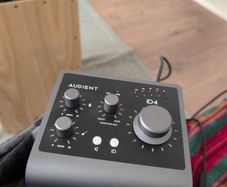 Audient iD4 sound card
