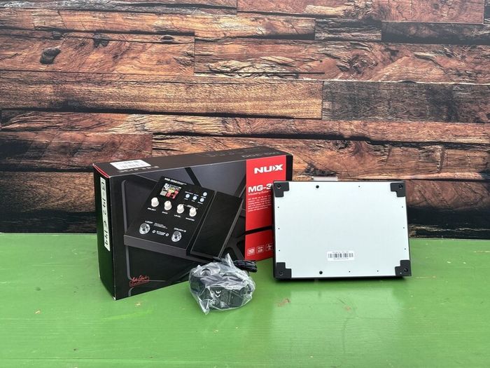 Nux Mg-300
