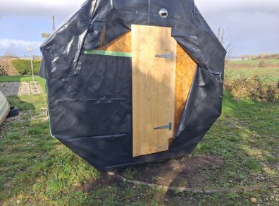 DIY Mobile Sauna Project - Fully Insulated with Stove & Rocks