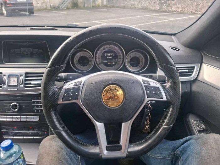 Mercedes E220 Night Adition