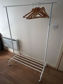 Cloth rack
