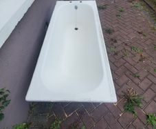 Free bath for pond
