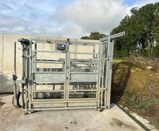 ONeills Mobile weighing crate