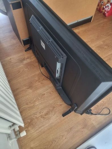 43"  Sharp Tv
