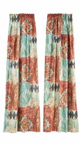 Multicoloured curtains