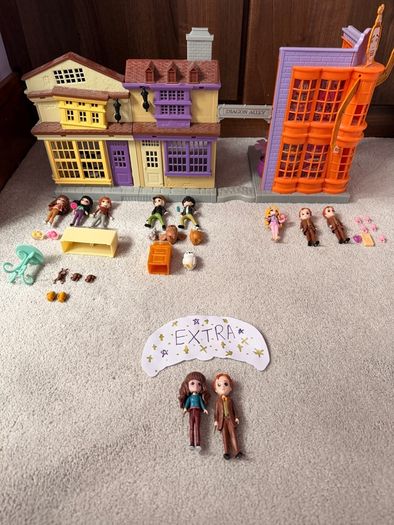 Harry Potter Magical Minis; Hogwarts Castle and additional Playsets