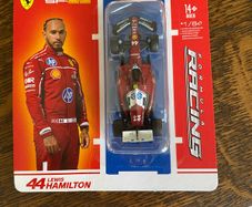 model car Bburago Ferrari SF-25 Lewis Hamilton