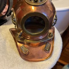 Decorative diving helmet