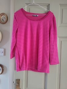 ladies top,very pretty