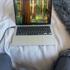 MacBook Air M1 2020-512gb-A2337