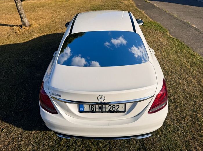 Mercedes-Benz C-Class 2016 (only 97,390KM)