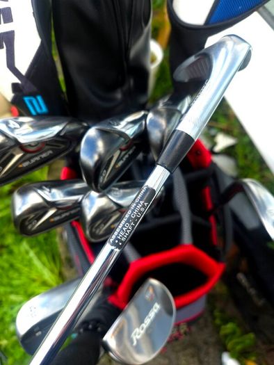 Set of Taylormade Golf Clubs