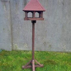 Bird table
