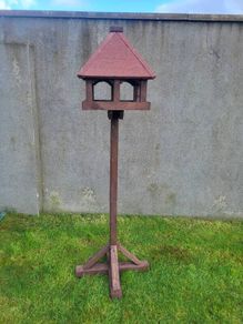 Bird table
