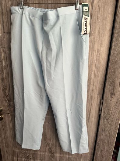 BNWT Ladies Trousers UK 20