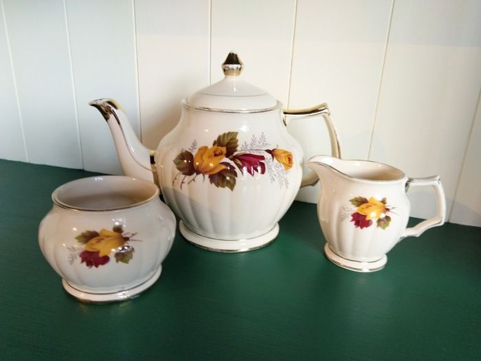 Sadler Teapot Set