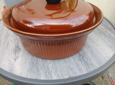 Collectible Casserole Dish & Lid