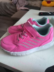 Pink girls runners