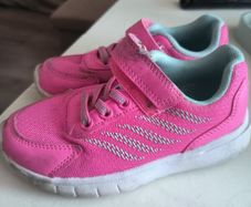 Pink girls runners