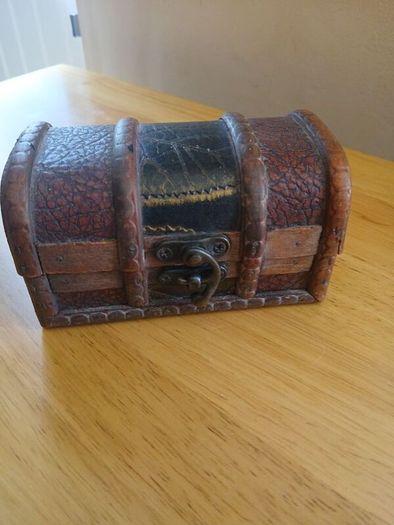 Rare Vintage Wood/Wicker Treasure Box