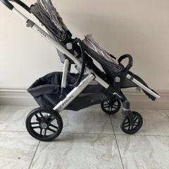Uppababy Vista Pram with rumble seats