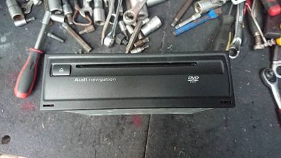 Audi MMI GPS SAT NAVIGATION DVD ROM MAIN UNIT  road maps traveling all audi a4 a6 diesel petrol parts still available BREAKING.