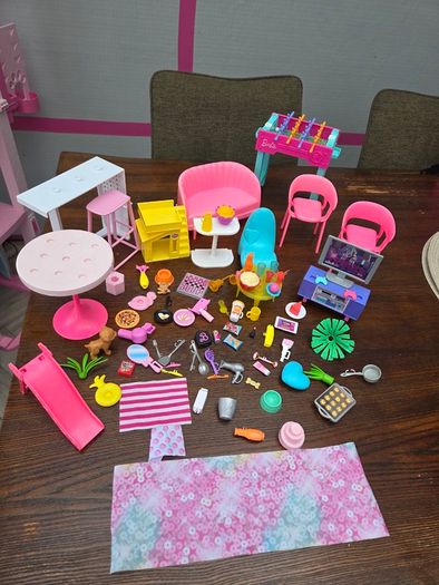Barbie dreamhouse