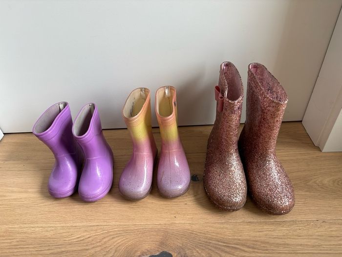 Wellies sizes 5, 6, and 13