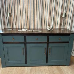 sideboard