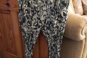 River island size 8 trousers