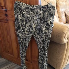 River island size 8 trousers