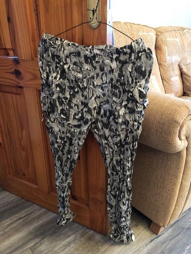 River island size 8 trousers