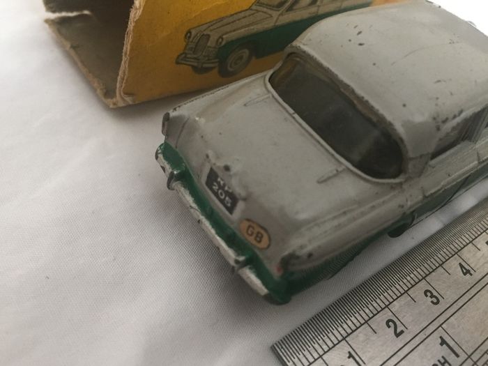 Dinky 168. Singer Gazelle. With box