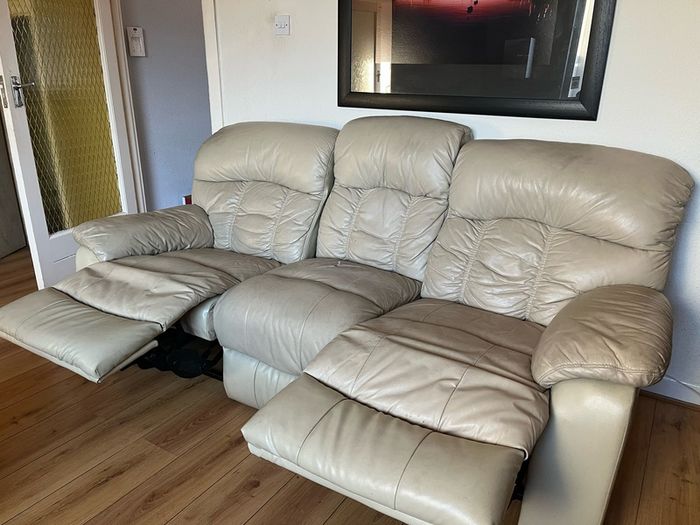 Free Couches - reclining