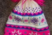 Pom Pom Hat / Purple Gloves   Age 7-11