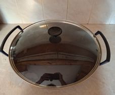 Le Creuset blue wok with glass lid